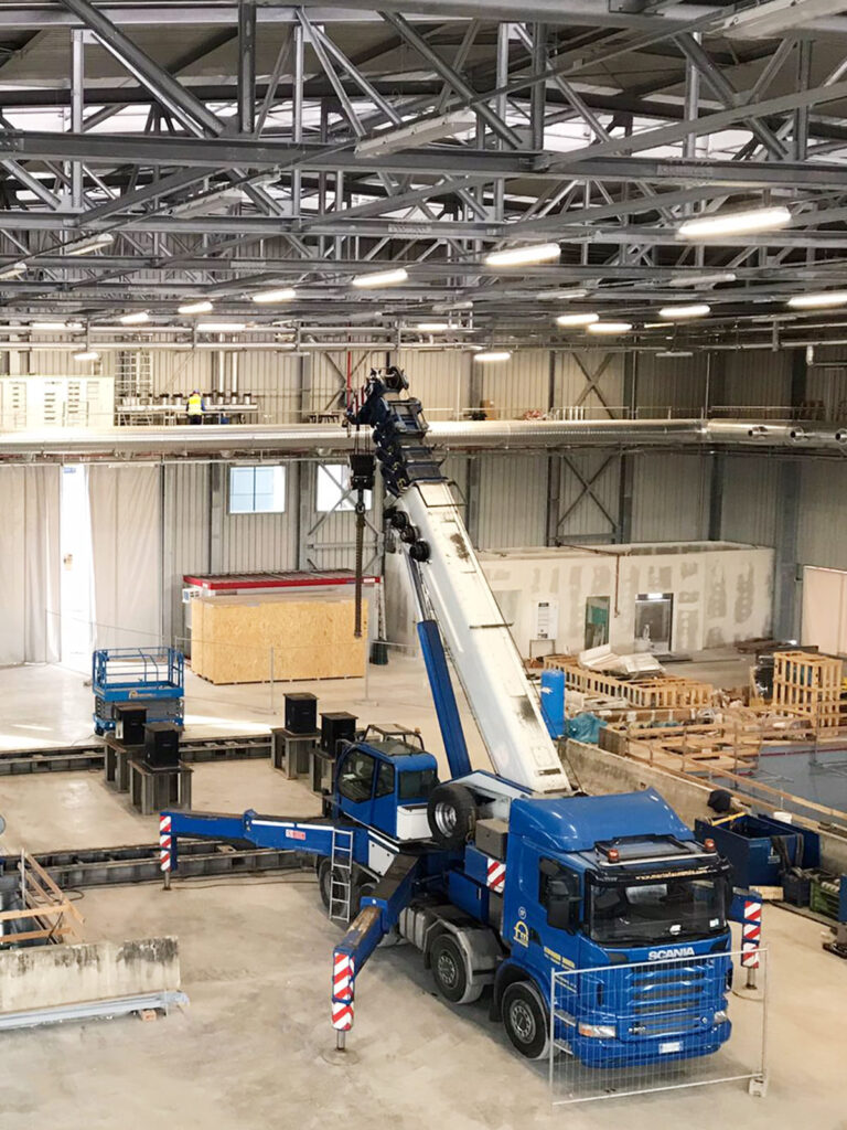 servizi di movimentazione industriale carichi pesanti