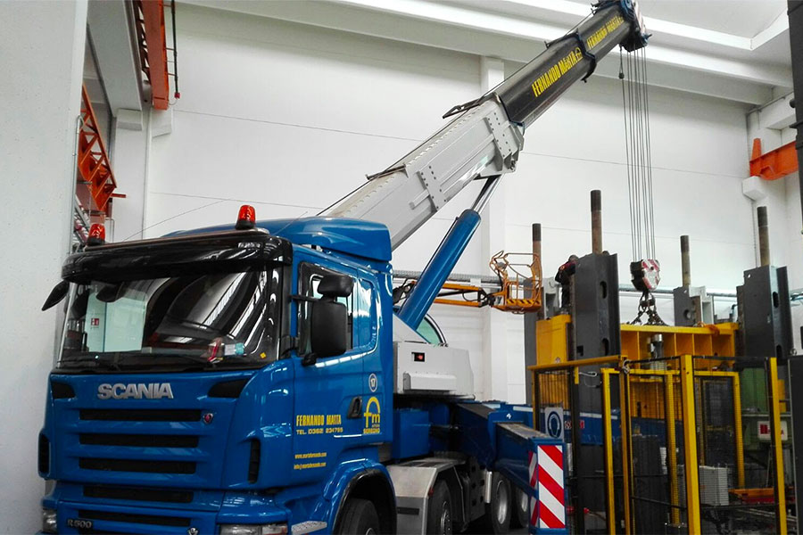 noleggio autocarri con gru